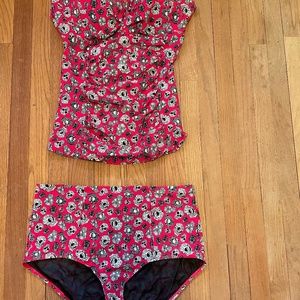 Torrid Skull Print Tankini- like new condition
